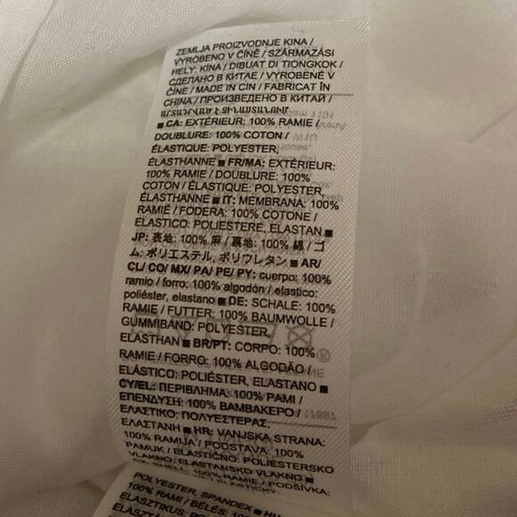 NEW Banana Republic White Balloon Sleeve Deep V-Neck Smocked Peplum Blouse Top M - Picture 4 of 4